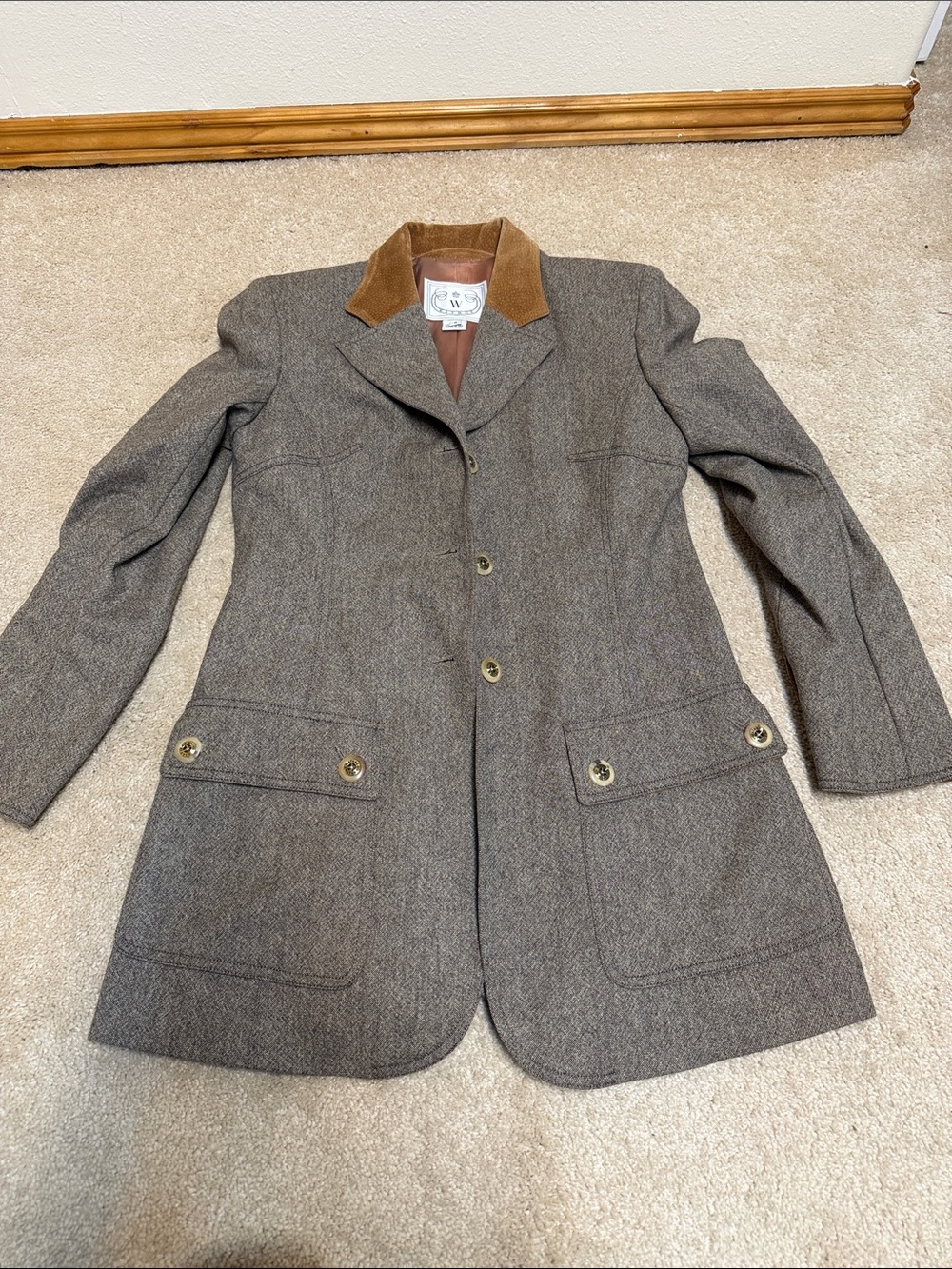 Wathne Women’s Tweed Coat with Contrast Collar - Brown